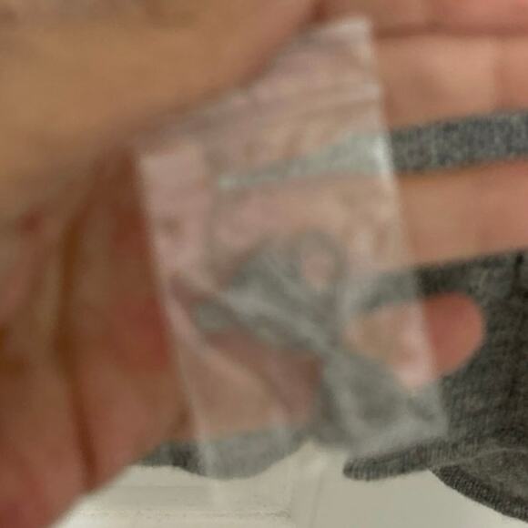 Precious Fibers 100% Cashmere Gray Ruffle Shawl/Scarf/Ruana One size New - Picture 10 of 13